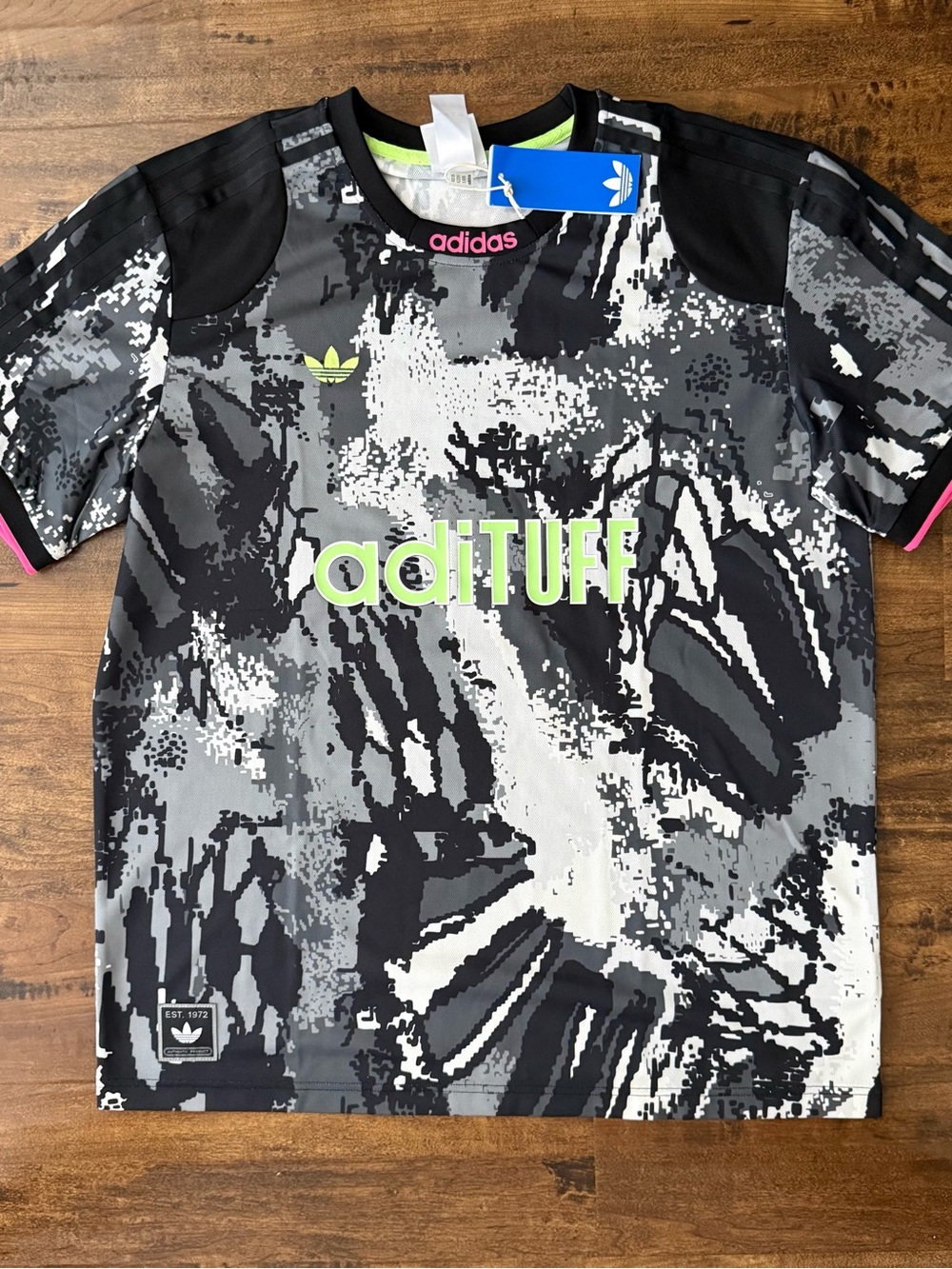 Adidas L Men's Jersey Black White Grey Pink  Retro Classic Shirt AOP KD2351 NWT